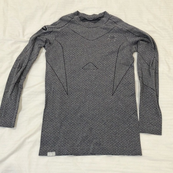 Kalenji size small women’s gray ventilated running top Long Sleeve shirt - Picture 1 of 16